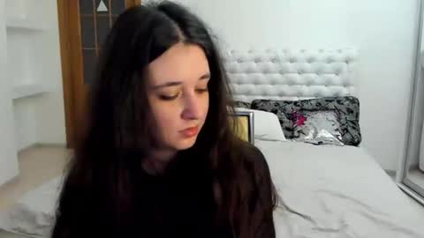 Kate online show from 10/18/25, 08:48