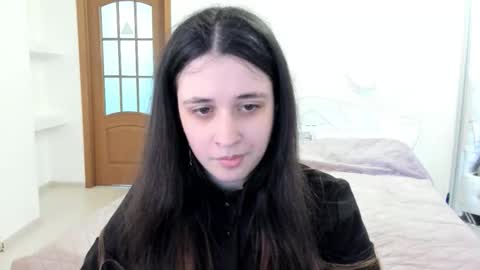 Kate online show from 04/26/26, 08:34
