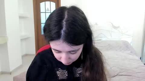 Kate online show from 04/29/26, 07:34