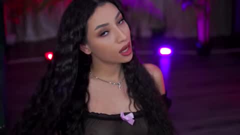 Gina online show from 09/17/25, 07:04