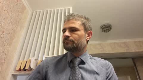 Snapshot of gindrie chatting on 02/26/25, 01:43 Gabriel online show from 02/26/25, 01:43