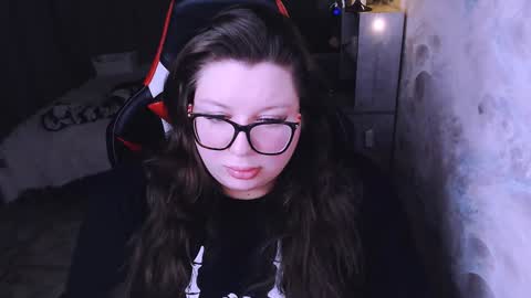 Snapshot of ginger_grayy chatting on 01/05/25, 07:49 Alexa here online show from 01/05/25, 07:49