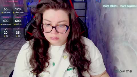 Snapshot of ginger_grayy chatting on 05/07/26, 05:13 Alexa here online show from 05/07/26, 05:13