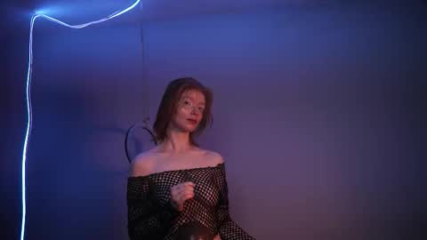 Snapshot of ginger_hugs chatting on 11/05/25, 10:21 im expecting 350 thumbs up on my altar online show from 11/05/25, 10:21