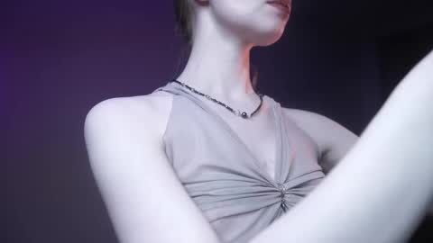 Snapshot of ginger_hugs chatting on 12/14/25, 10:14 im expecting 350 thumbs up on my altar online show from 12/14/25, 10:14