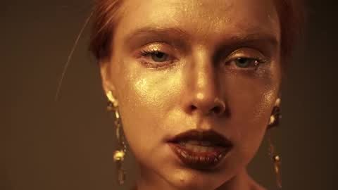        im expecting 350 thumbs up on my altar   online show from 03/23/26, 10:14