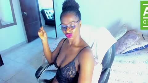 Snapshot of ginger_smil chatting on 04/18/26, 01:15 Diana online show from 04/18/26, 01:15