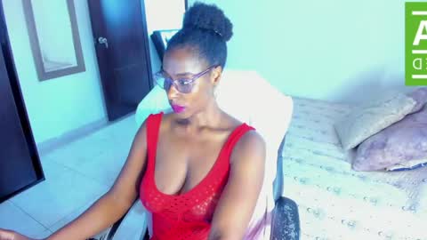 Snapshot of ginger_smil chatting on 04/19/26, 03:55 Diana online show from 04/19/26, 03:55