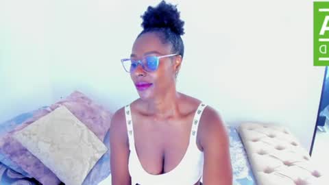 Snapshot of ginger_smil chatting on 07/07/26, 12:42 Diana online show from 07/07/26, 12:42