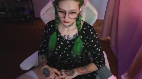 Ginger online show from 06/25/26, 08:41