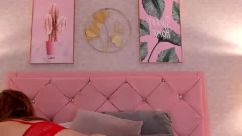 Snapshot of ginger_violetta chatting on 01/15/25, 07:34 Ginger online show from 01/15/25, 07:34