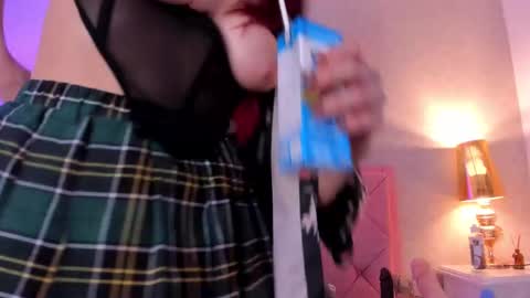 Snapshot of ginger_violetta chatting on 02/19/25, 09:14 Ginger online show from 02/19/25, 09:14