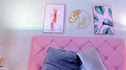 Snapshot of ginger_violetta chatting on 02/20/25, 10:59 Ginger online show from 02/20/25, 10:59