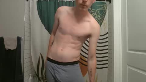 Snapshot of gingerbr3ad121 chatting on 09/12/25, 02:22 Gingerbr3ad121 online show from 09/12/25, 02:22