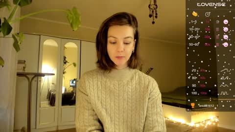 Snapshot of gingerbread__house chatting on 12/15/24, 01:54 Vasilisa online show from 12/15/24, 01:54