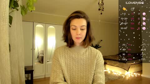 Snapshot of gingerbread__house chatting on 12/31/24, 07:29 Vasilisa online show from 12/31/24, 07:29