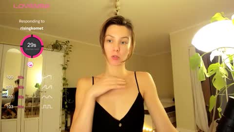 Snapshot of gingerbread__house chatting on 09/10/25, 06:19 Vasilisa online show from 09/10/25, 06:19