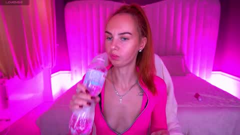 GinegerGazee online show from 11/11/25, 07:41