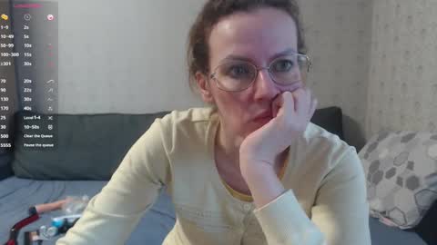 Snapshot of gingermak chatting on 01/02/25, 09:33 Michelle online show from 01/02/25, 09:33