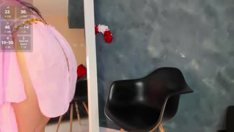 Snapshot of gingermoon_ chatting on 12/19/25, 03:30 Ginger online show from 12/19/25, 03:30