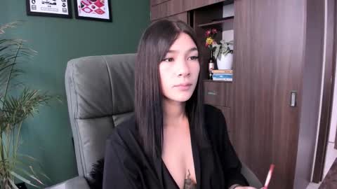 Snapshot of ginnaaaa_ chatting on 11/20/25, 12:38 Ginnaa online show from 11/20/25, 12:38