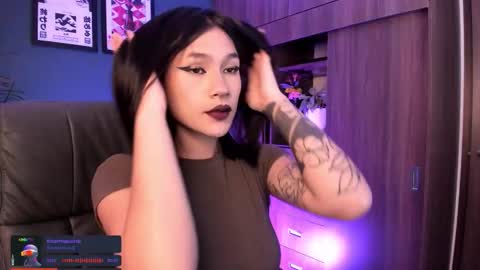 Snapshot of ginnaaaa_ chatting on 11/28/25, 11:57 Ginnaa online show from 11/28/25, 11:57