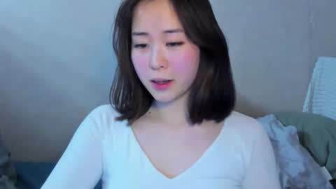 Snapshot of ginnycherry chatting on 04/19/26, 11:51 Ginny online show from 04/19/26, 11:51