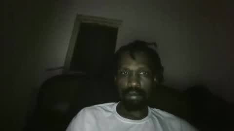 Snapshot of gino_crazy87 chatting on 12/01/25, 03:00 gino_crazy87 online show from 12/01/25, 03:00