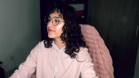 Snapshot of giny_bean chatting on 02/15/26, 04:42 giny_bean online show from 02/15/26, 04:42