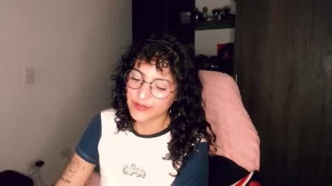 Snapshot of giny_bean chatting on 02/19/26, 10:44 giny_bean online show from 02/19/26, 10:44