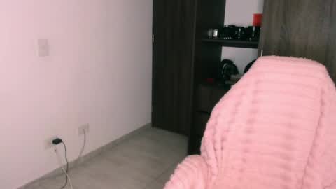 giny_bean online show from 04/10/26, 01:55