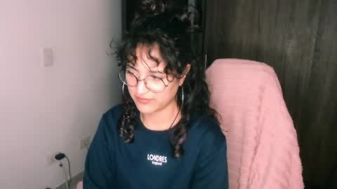 Snapshot of giny_bean chatting on 05/01/26, 12:15 giny_bean online show from 05/01/26, 12:15