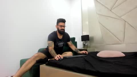 Snapshot of gio_lorenz chatting on 09/11/25, 12:49 gio_lorenz online show from 09/11/25, 12:49