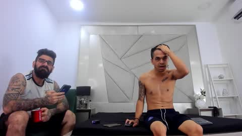 Snapshot of gio_lorenz chatting on 09/12/25, 12:27 gio_lorenz online show from 09/12/25, 12:27