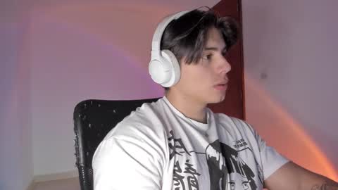 Snapshot of gio_russo chatting on 03/07/26, 05:15 GioRusso online show from 03/07/26, 05:15