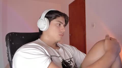 Snapshot of gio_russo chatting on 03/12/26, 05:41 GioRusso online show from 03/12/26, 05:41
