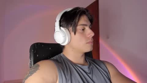 Snapshot of gio_russo chatting on 03/26/26, 02:28 GioRusso online show from 03/26/26, 02:28