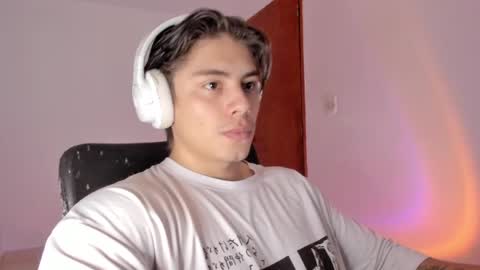 Snapshot of gio_russo chatting on 04/07/26, 04:07 GioRusso online show from 04/07/26, 04:07