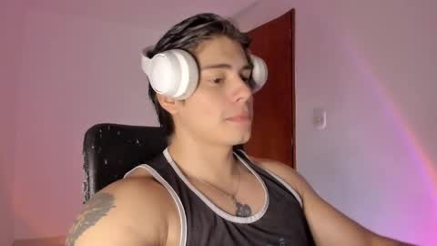 Snapshot of gio_russo chatting on 04/12/26, 08:58 GioRusso online show from 04/12/26, 08:58