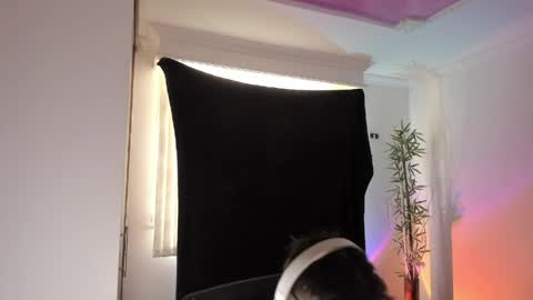 Snapshot of gio_russo chatting on 05/24/26, 05:51 GioRusso online show from 05/24/26, 05:51