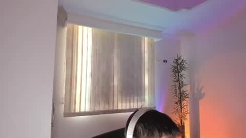 Snapshot of gio_russo chatting on 06/15/26, 09:06 GioRusso online show from 06/15/26, 09:06