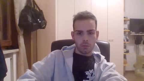 Snapshot of gionnylove chatting on 12/02/25, 04:35 gionnylove online show from 12/02/25, 04:35