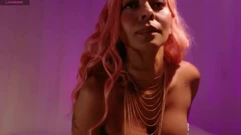 Giorgia Luxe online show from 10/26/25, 12:27