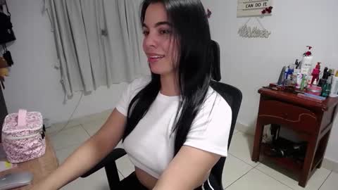 Snapshot of giorivera199 chatting on 03/08/26, 04:49 GIO RIVERA online show from 03/08/26, 04:49