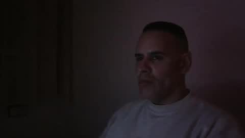 Snapshot of gioshadow chatting on 12/29/24, 08:04 gioshadow online show from 12/29/24, 08:04