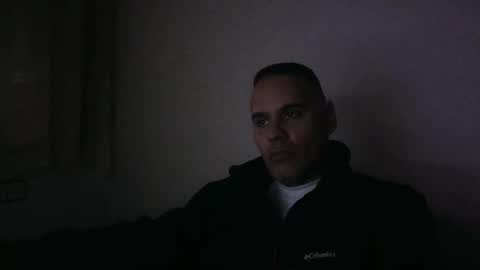 Snapshot of gioshadow chatting on 01/01/25, 01:37 gioshadow online show from 01/01/25, 01:37