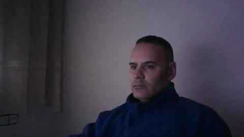 Snapshot of gioshadow chatting on 01/19/25, 02:49 gioshadow online show from 01/19/25, 02:49