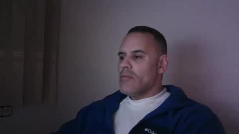 Snapshot of gioshadow chatting on 01/23/25, 08:35 gioshadow online show from 01/23/25, 08:35