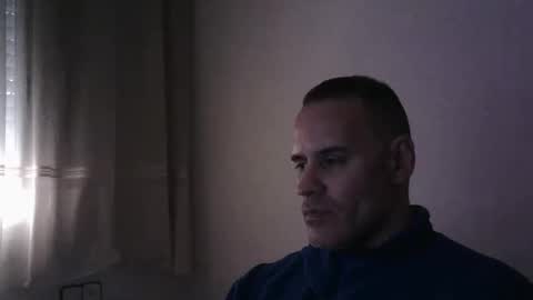 Snapshot of gioshadow chatting on 02/14/25, 12:47 gioshadow online show from 02/14/25, 12:47