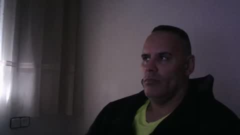 Snapshot of gioshadow chatting on 10/20/25, 10:27 gioshadow online show from 10/20/25, 10:27